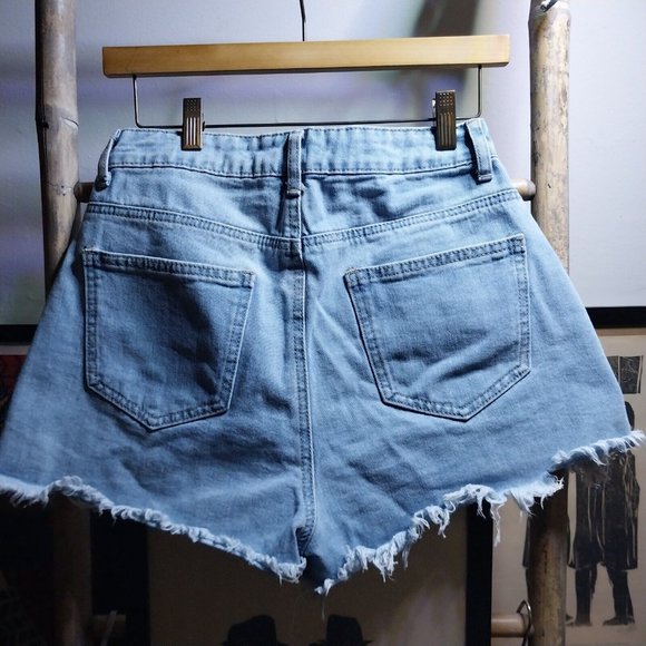5/$25 Shein Heart Button Cut Off Denim Shorts 10 - Picture 3 of 5